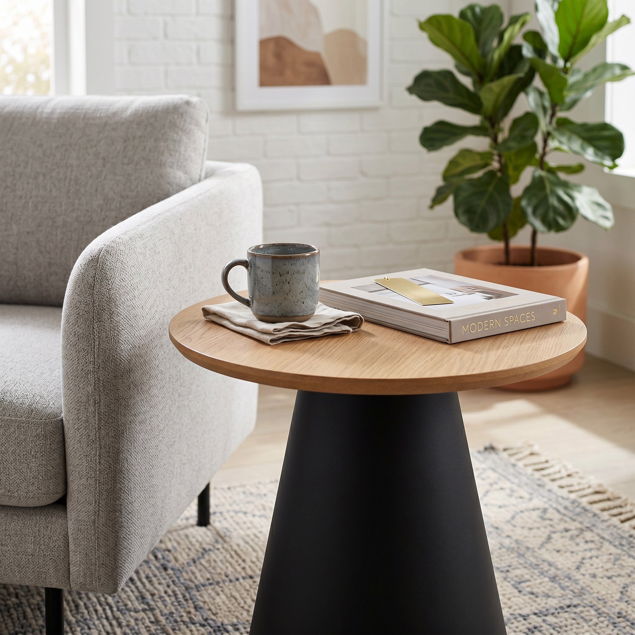 Okrągły stolik kawowy o średnicy 45 cm w stylu soft loft | Talin