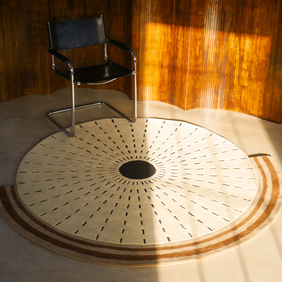 Haabi Round Rug with a Fan Pattern, Classic Style – photo 2