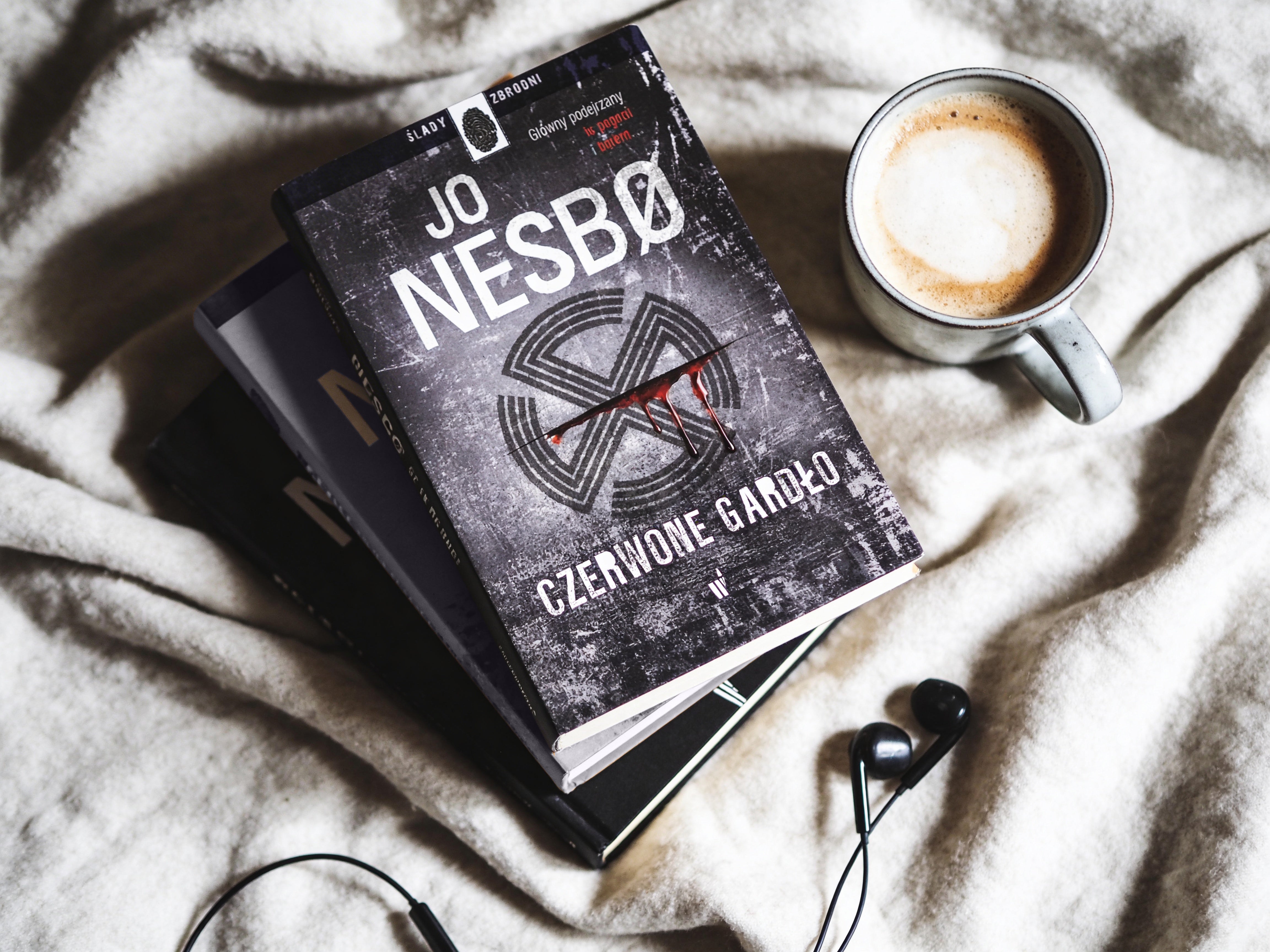 Kącik czytelniczy Pilla: Cykl Harry Hole - Jo Nesbø