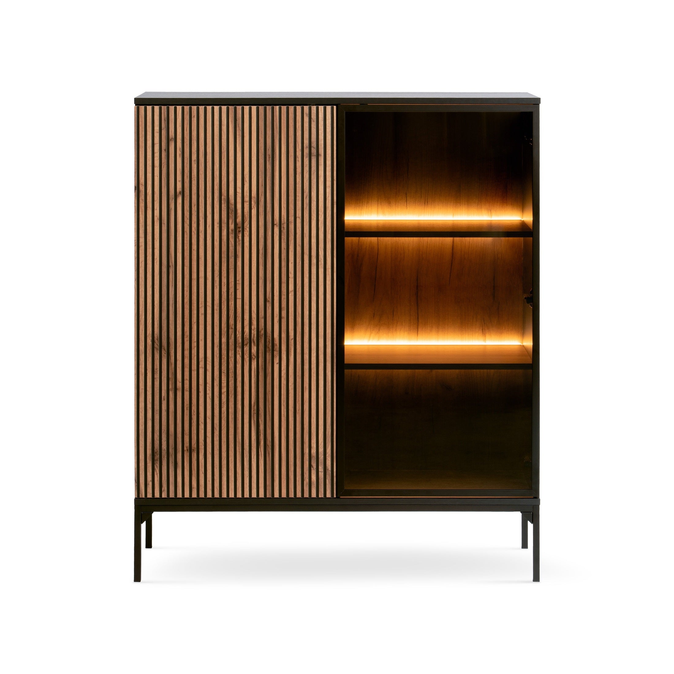 Komoda z drzwiami i szufladą 104x126 w stylu loft | Lampy