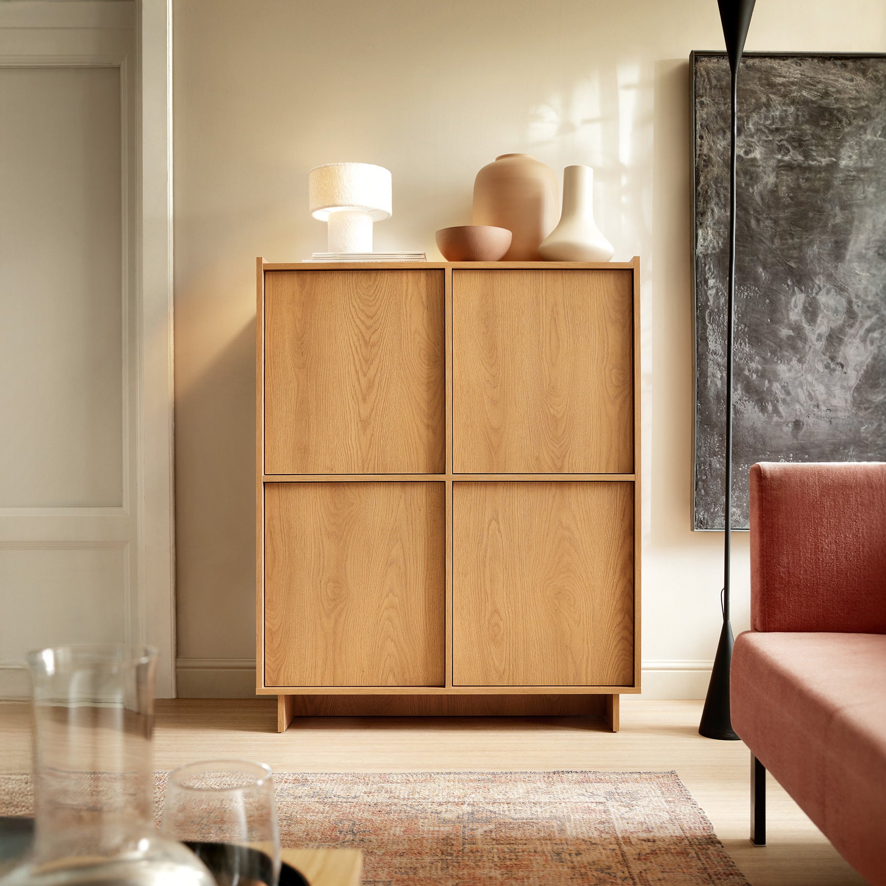 Komoda 98x124 z półkami w stylu japandi | Kiyro