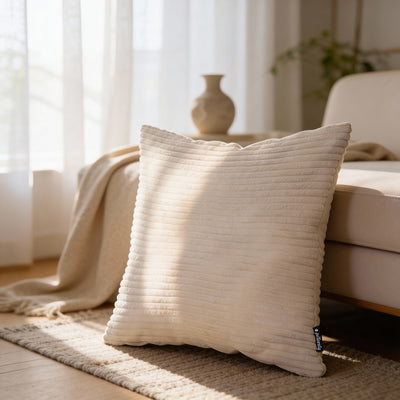 Poduszka dekoracyjna 45×45 cm w stylu scandi i boho | Szeroki Sztruks