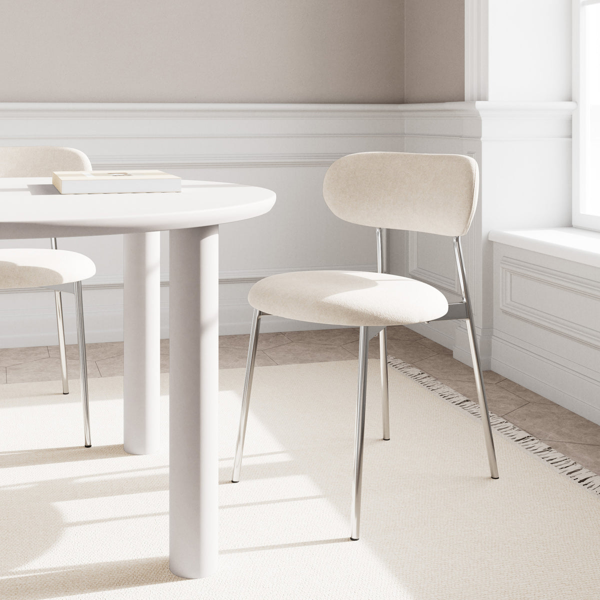 Dotto 47x79 Sand chairs around a white round table in a bright dining room with a window – retro-style chairs