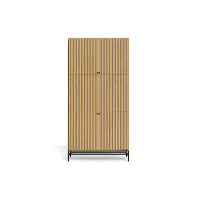 Bambouz 99x200 wardrobe (front view) – slatted doors in an oak finish with round black knobs